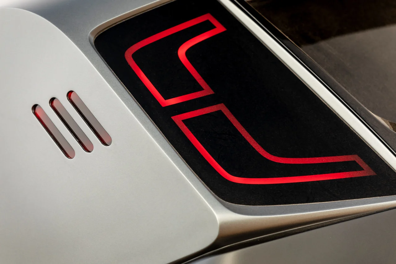 rezvani tank detail 3.jpg