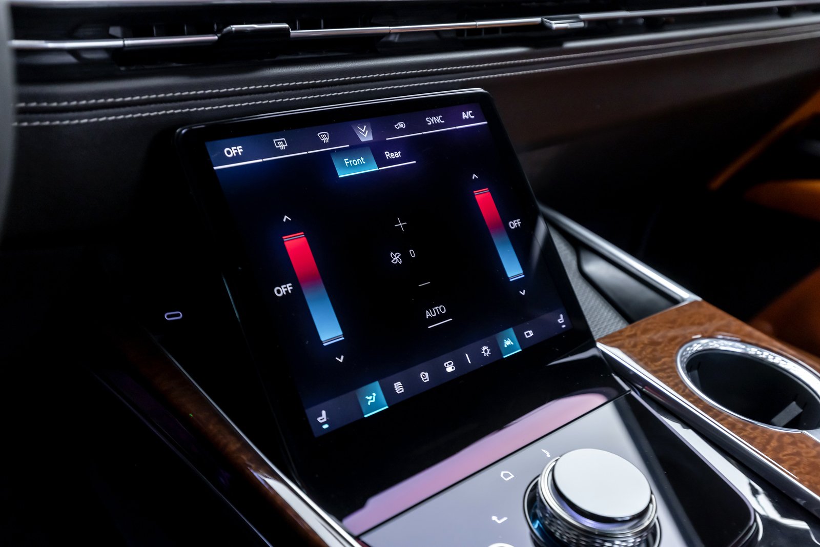 rezvani vengeance cliemat control interior picture.jpg