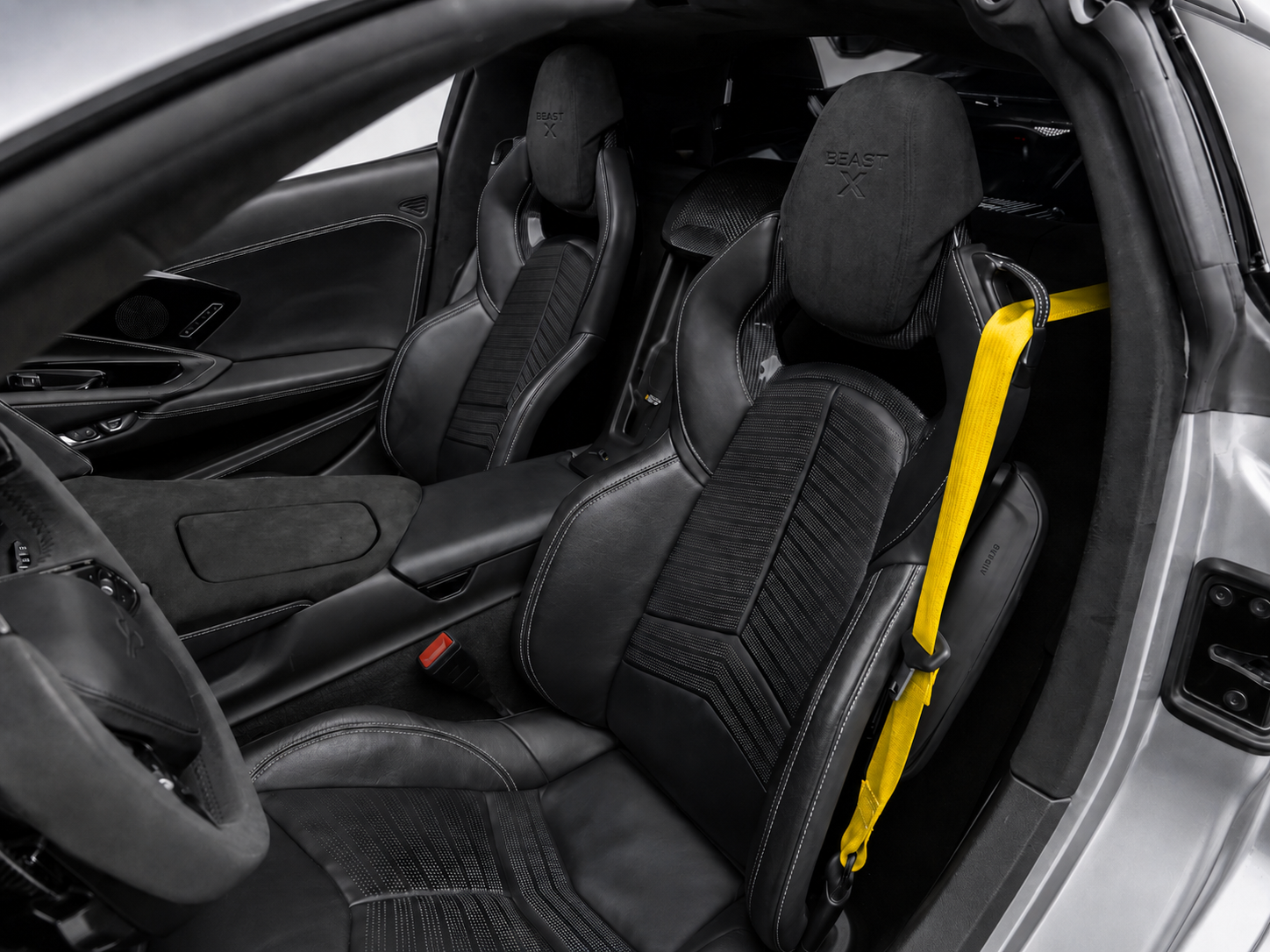 rezvani beast x seats.png