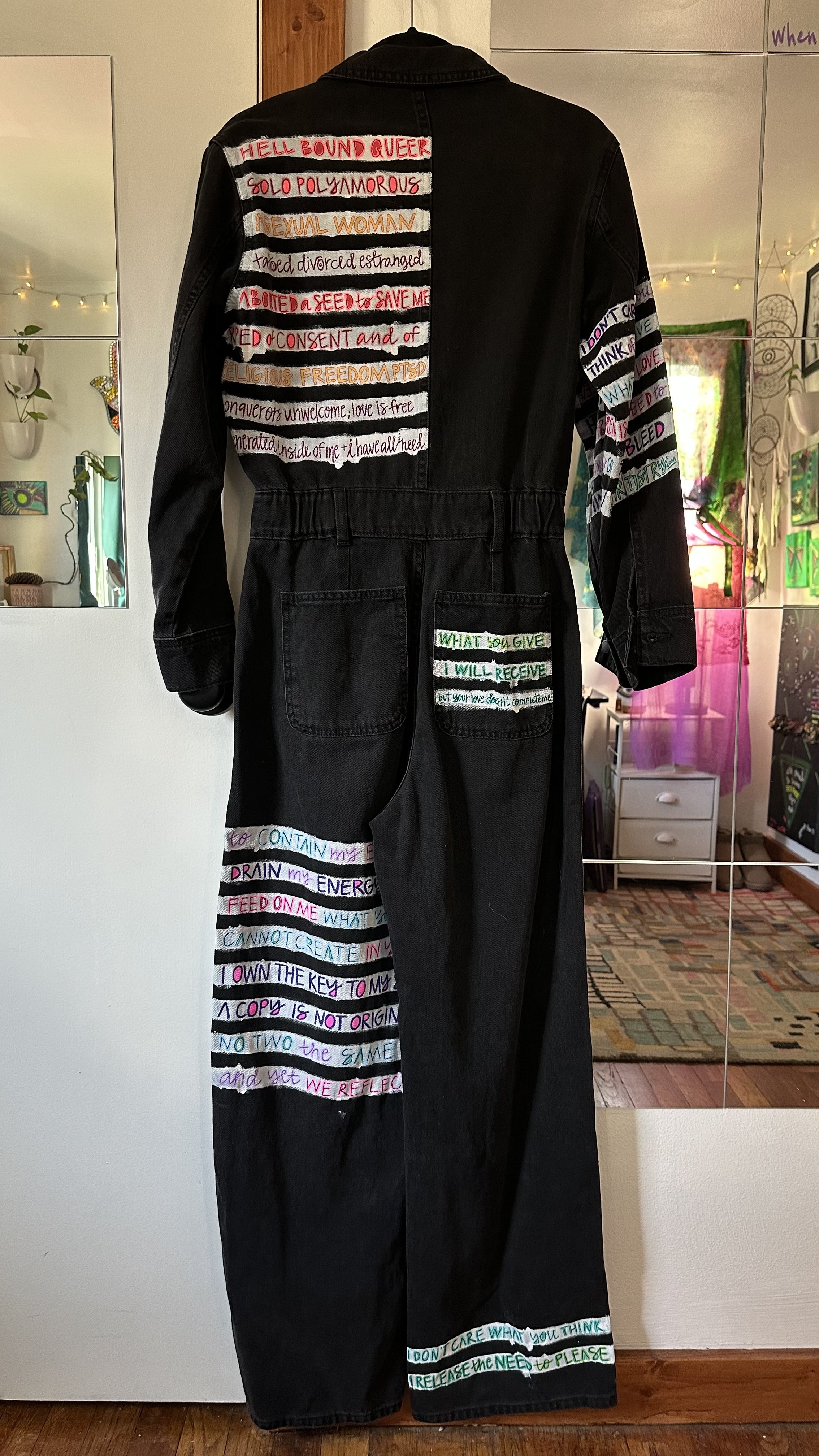 blackjumpsuit back.jpg