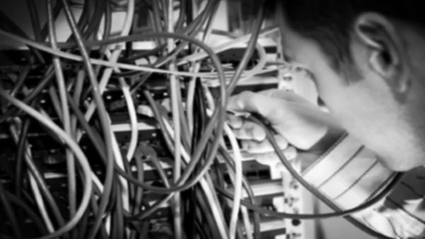 too many cables.jpg