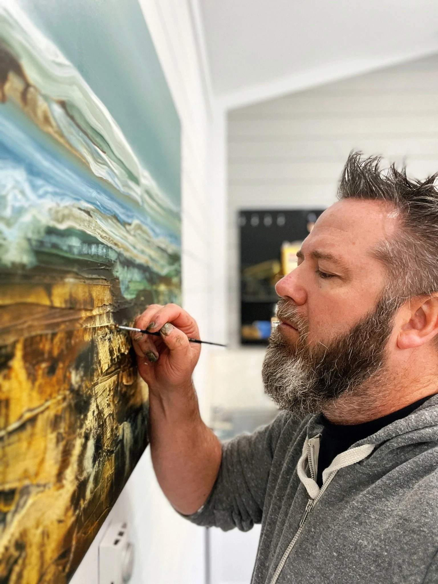 Final touches on a few new pieces today!

Monday is always a full day in the studio and I look forward to it every week 😉

I&rsquo;ll be @thebenzgallery the rest of this week as we continue to get ready for our upcoming Halloween exhibition that ope