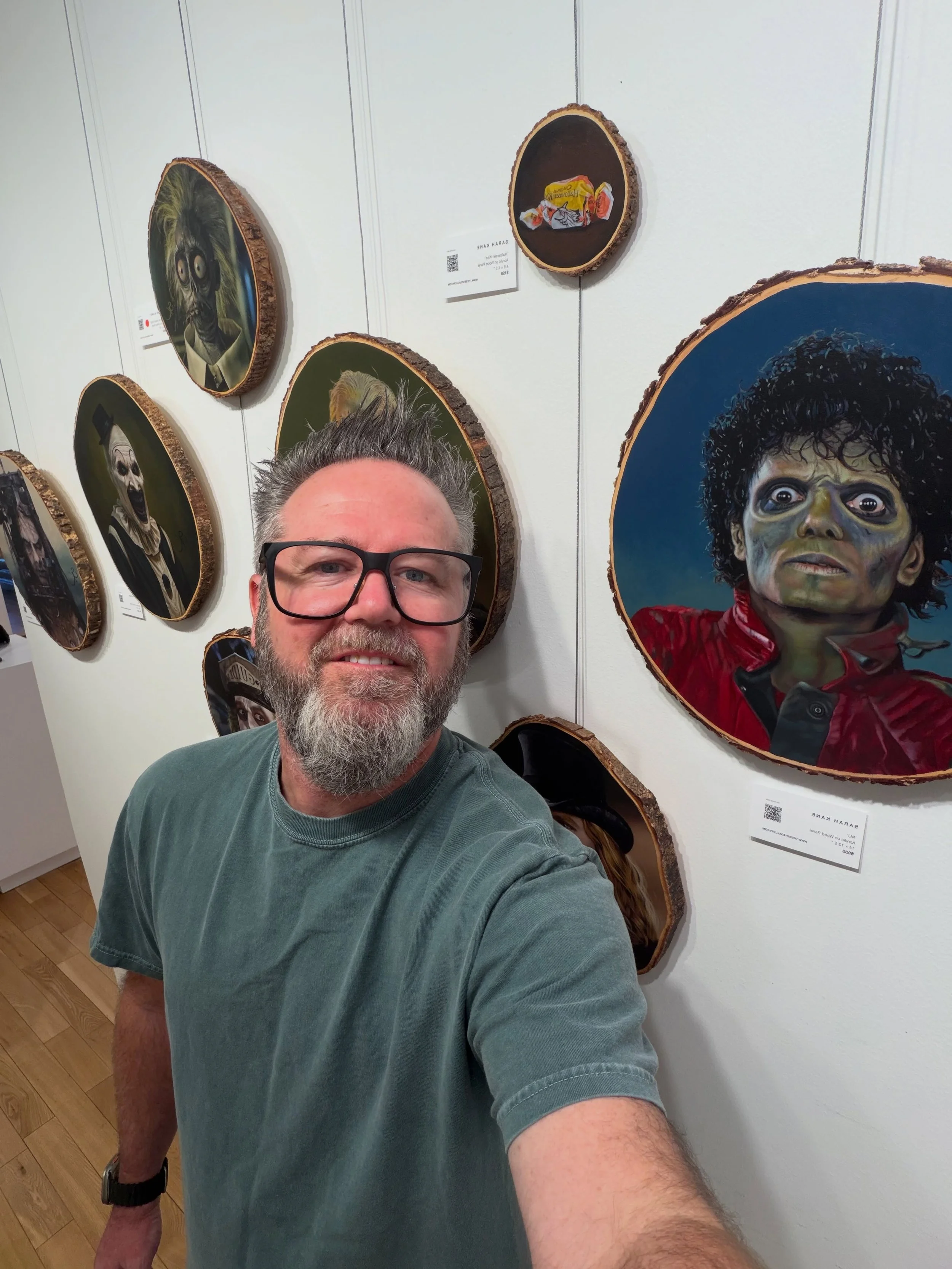 Hanging out with some friends in the gallery before we open the doors tonight from 6pm -10pm @thebenzgallery 🎃👻

A little sneak peek of some of the work on display!!! The show will go live online Saturday October 10th at 10am for those who can&rsqu