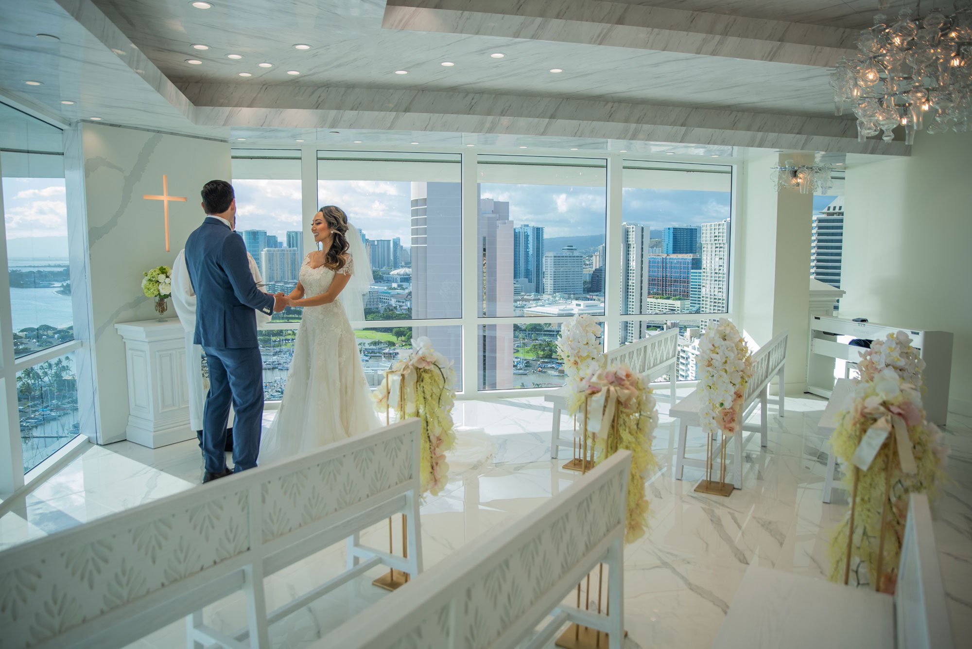The Ilikai Chapel Wedding Venue — The Best Hawaii Wedding | Wedding ...