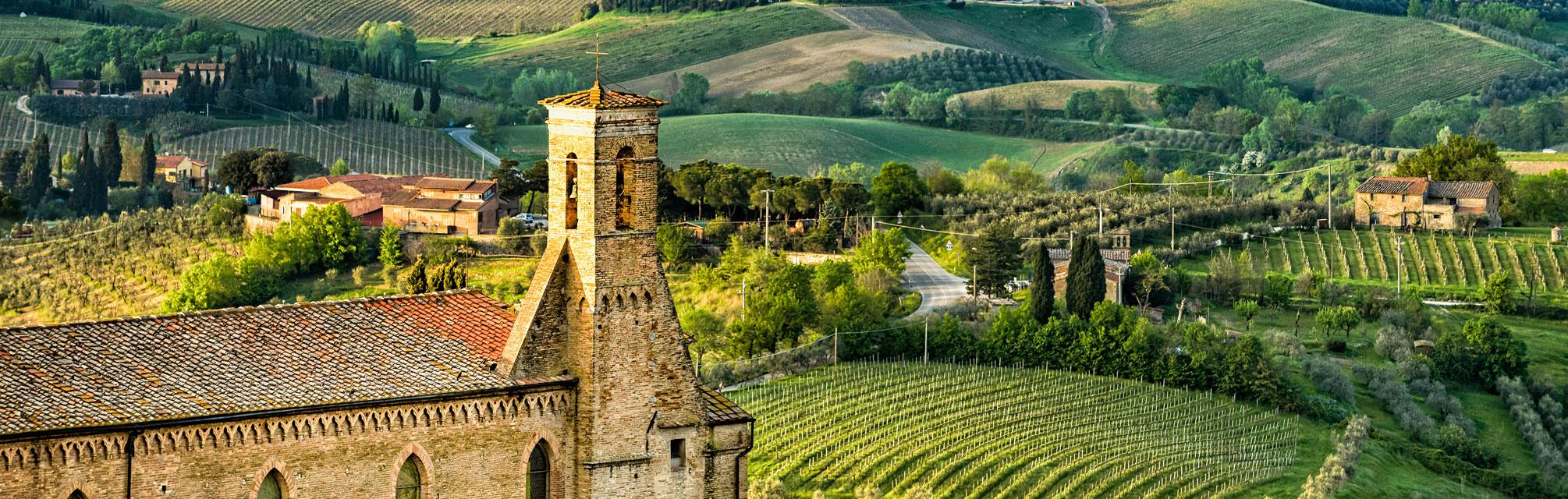 countryroadsofumbriaandtuscany_sangimignano_hero01.jpg