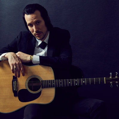 Zephaniah OHora Stops by the Tennessee Border Show for a Chat