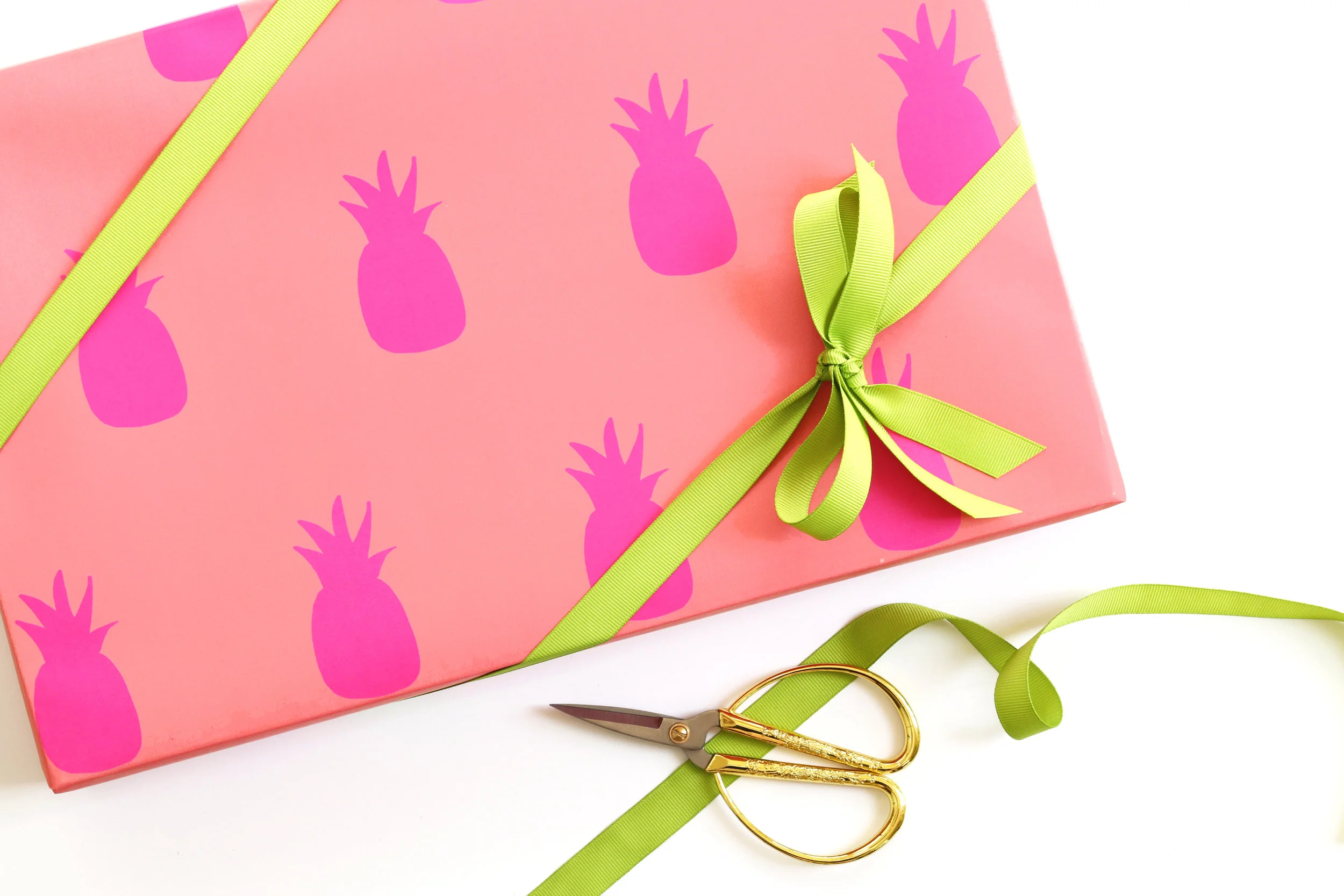pineapple gift wrap