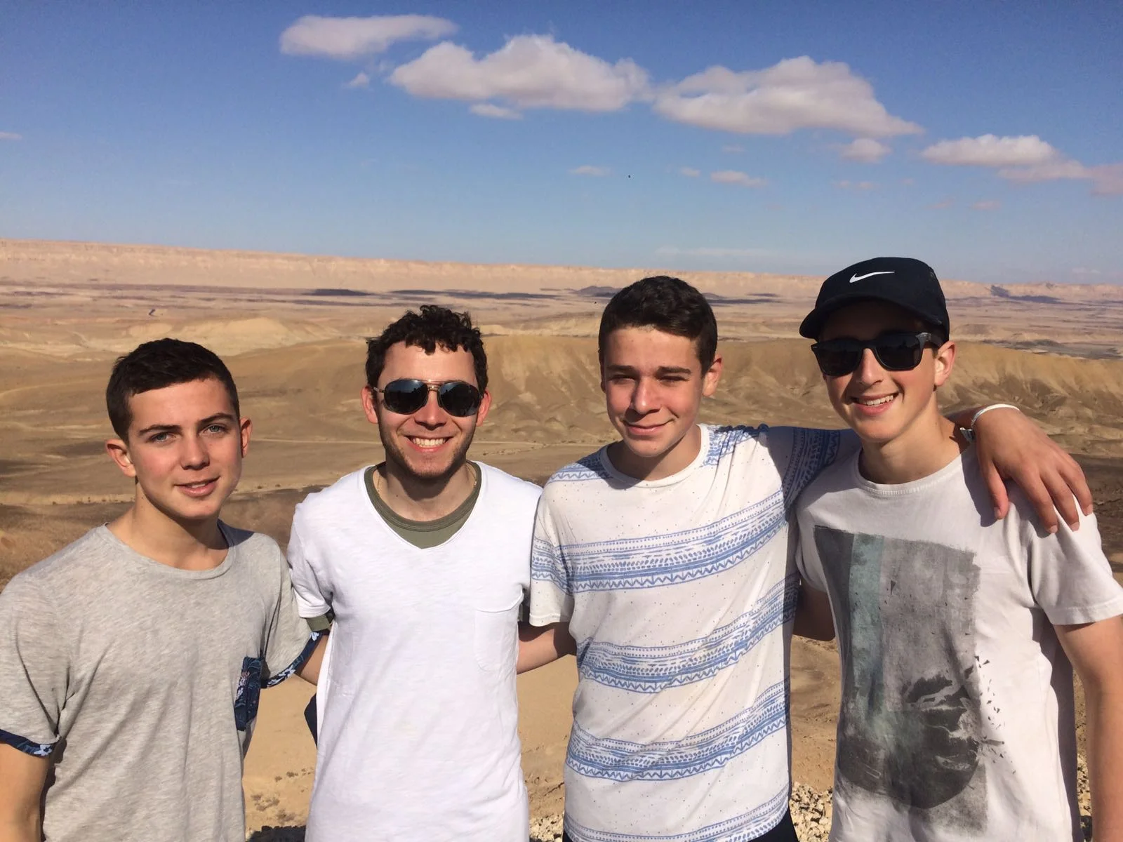 Option Week 1 - Hiking in Mitzpei Ramon (Shvil)