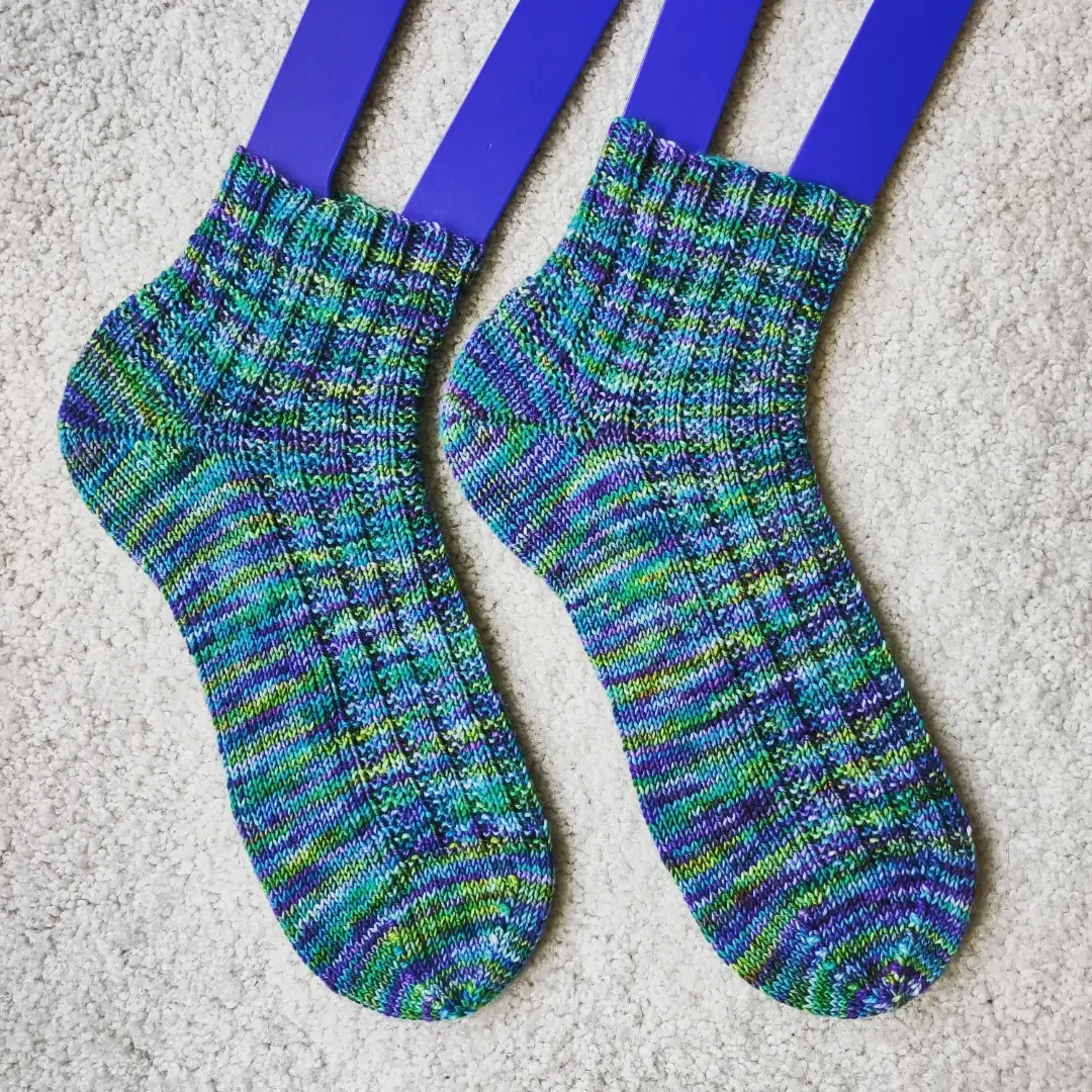 2x2 feet socks