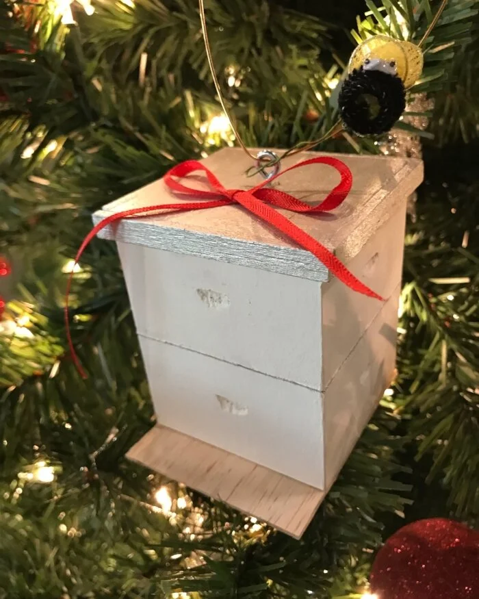 2018 Beekeeper Holiday Gift Guide