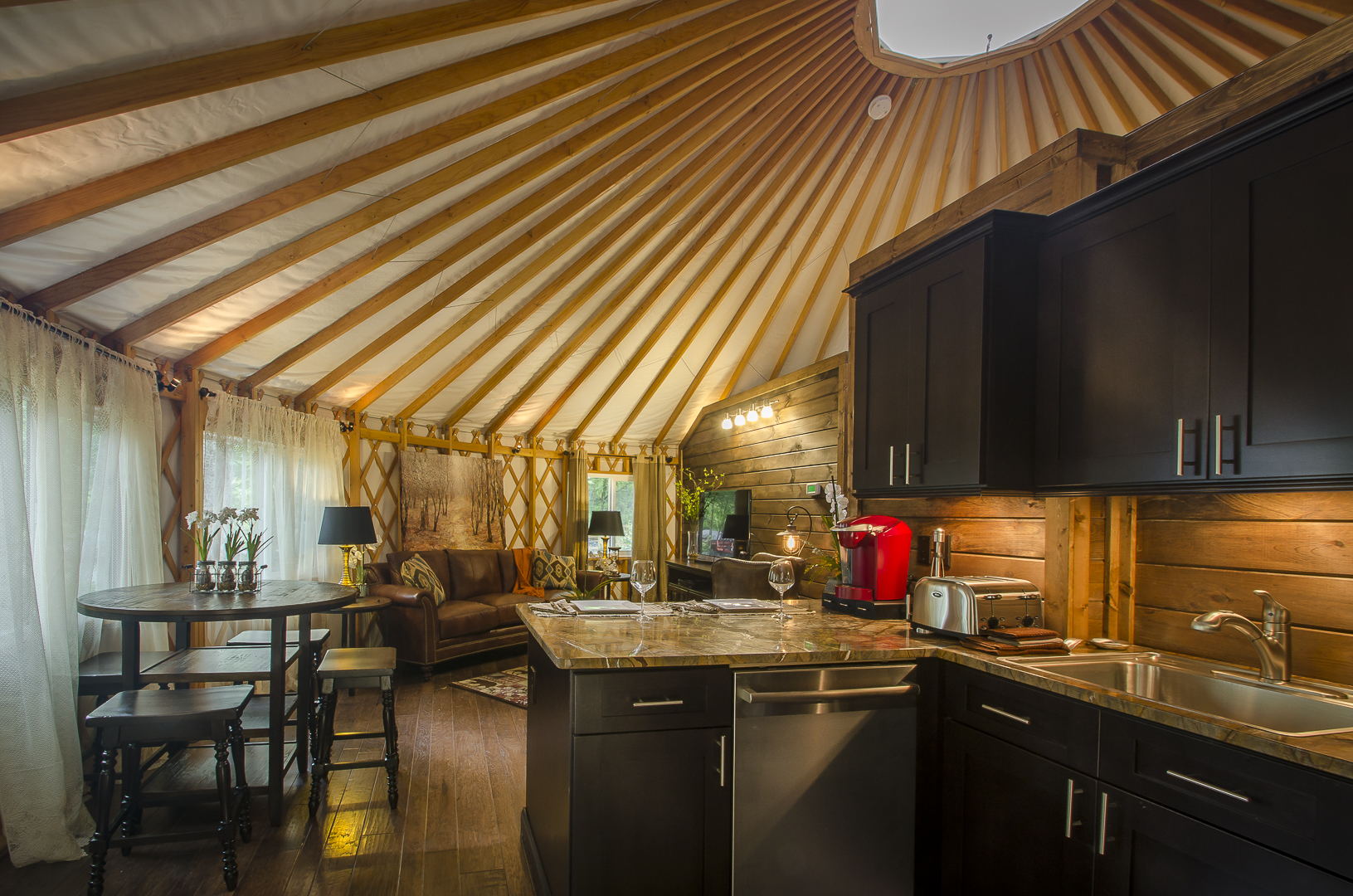 Yurt_Kitchen3.jpg