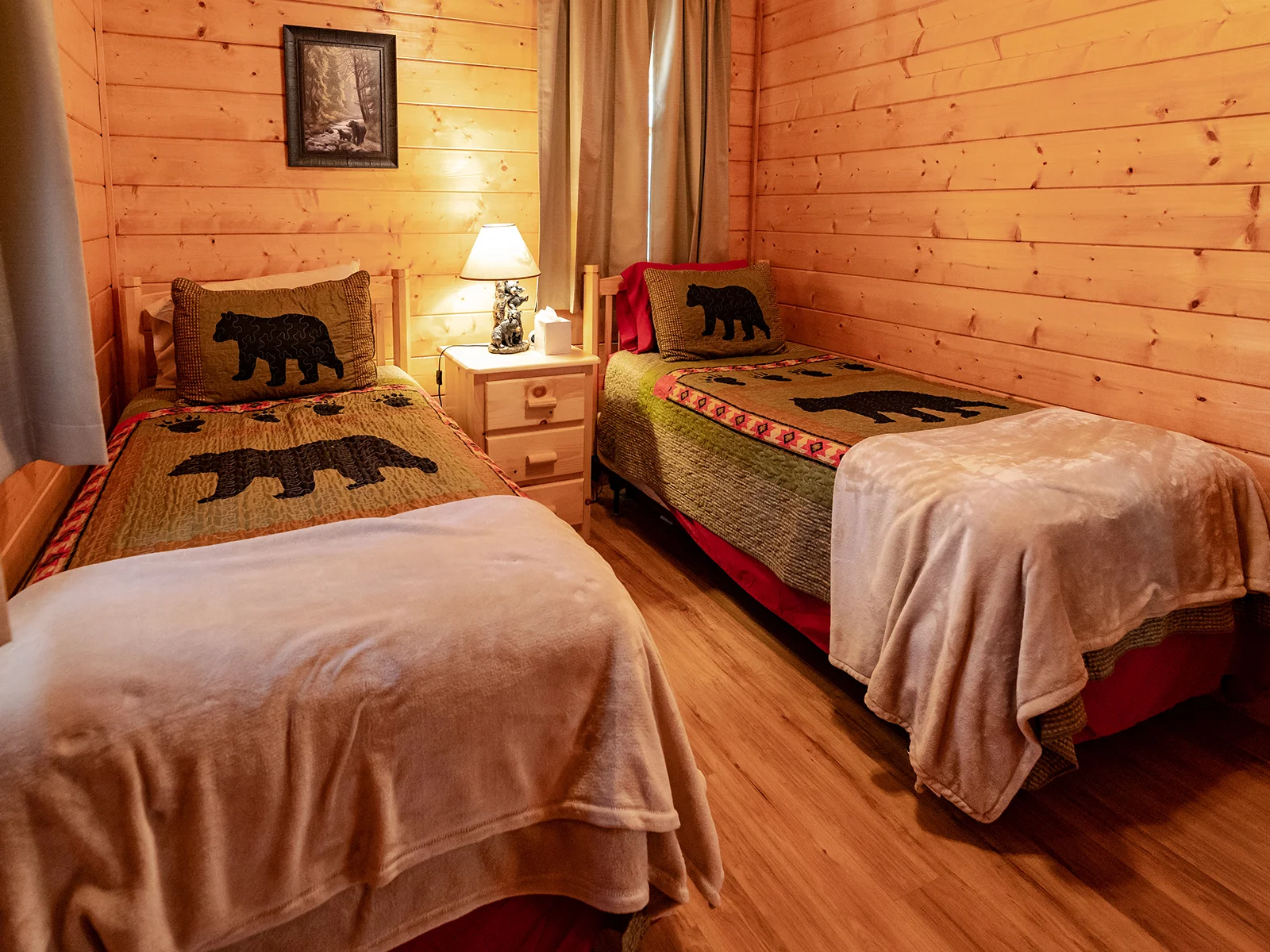 RC_bedroom2_02.jpg