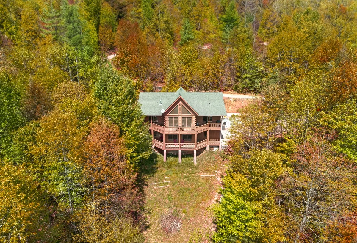 exterior_01-fall.jpg