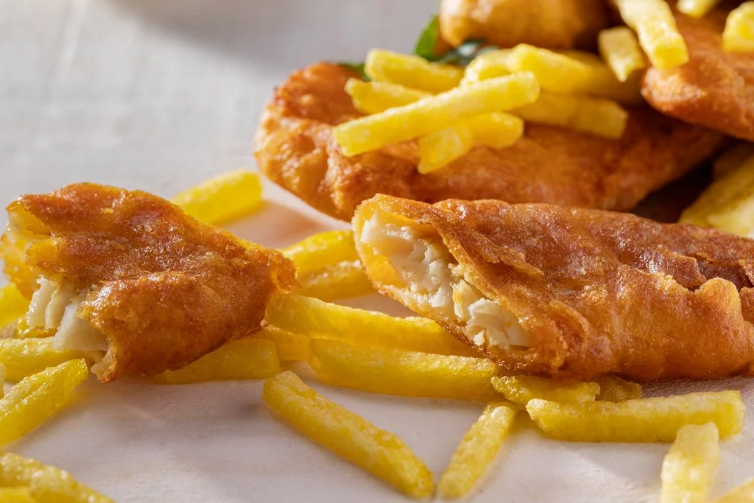close-up-fish-fry-friday-and-fries-at-Lakes-End-Cafe.jpg
