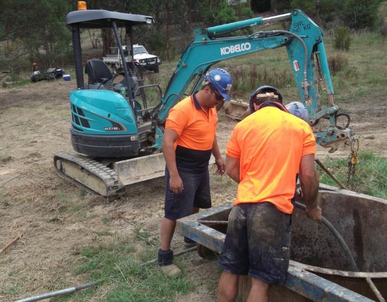 Warrandyte manhole.jpg