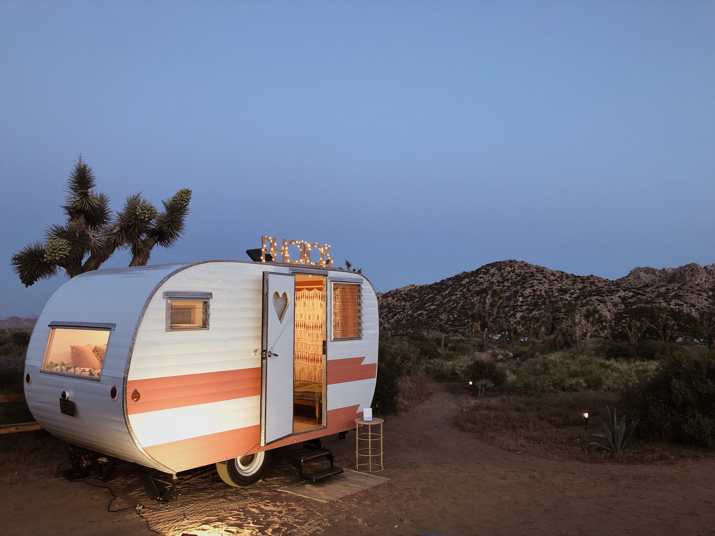 photo-booth-camper-trailer.JPG