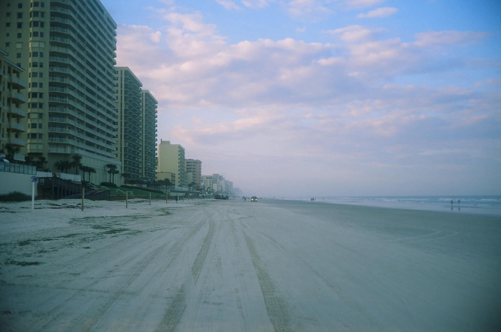 Living in Heat 05.jpg