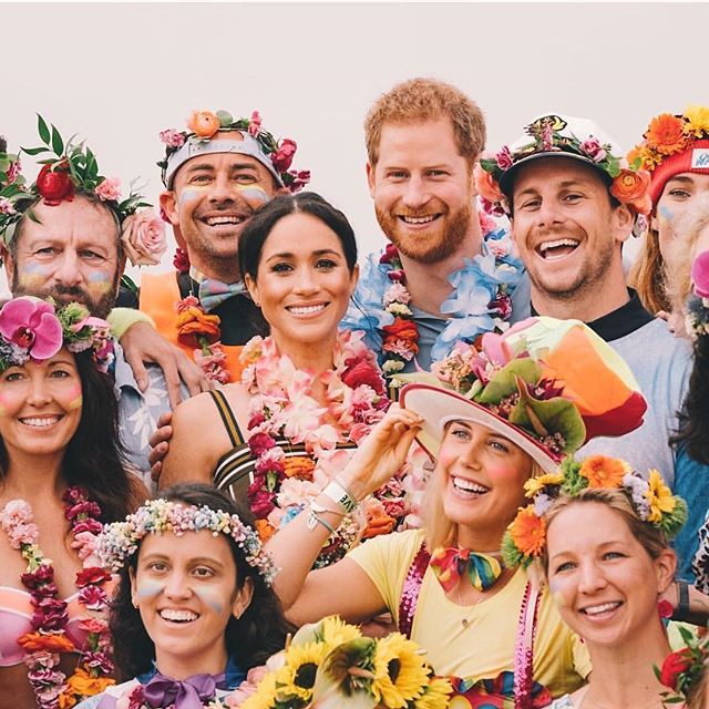 OH LEI! | How wonderful to see the beautiful work of Australian floral designer Tanya Barbariol of @ohflorastudio gracing the young Royals in recognition of the importance of mental health. #growstrongertogether #flowersarehappiness #ruok #ruolei #go