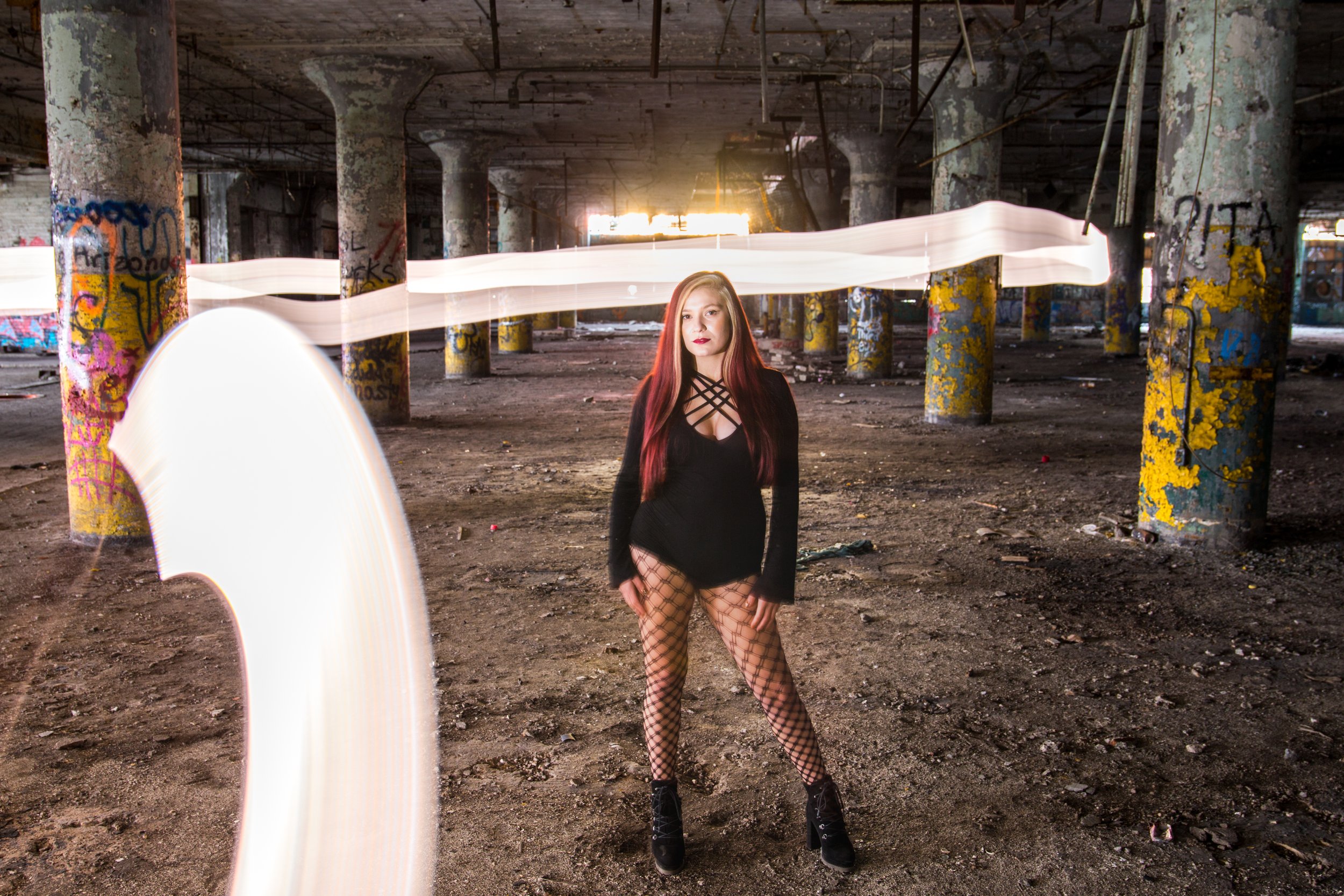 photo-10232021-lightpainting-ms_cannabaseur_samantha-14.jpg
