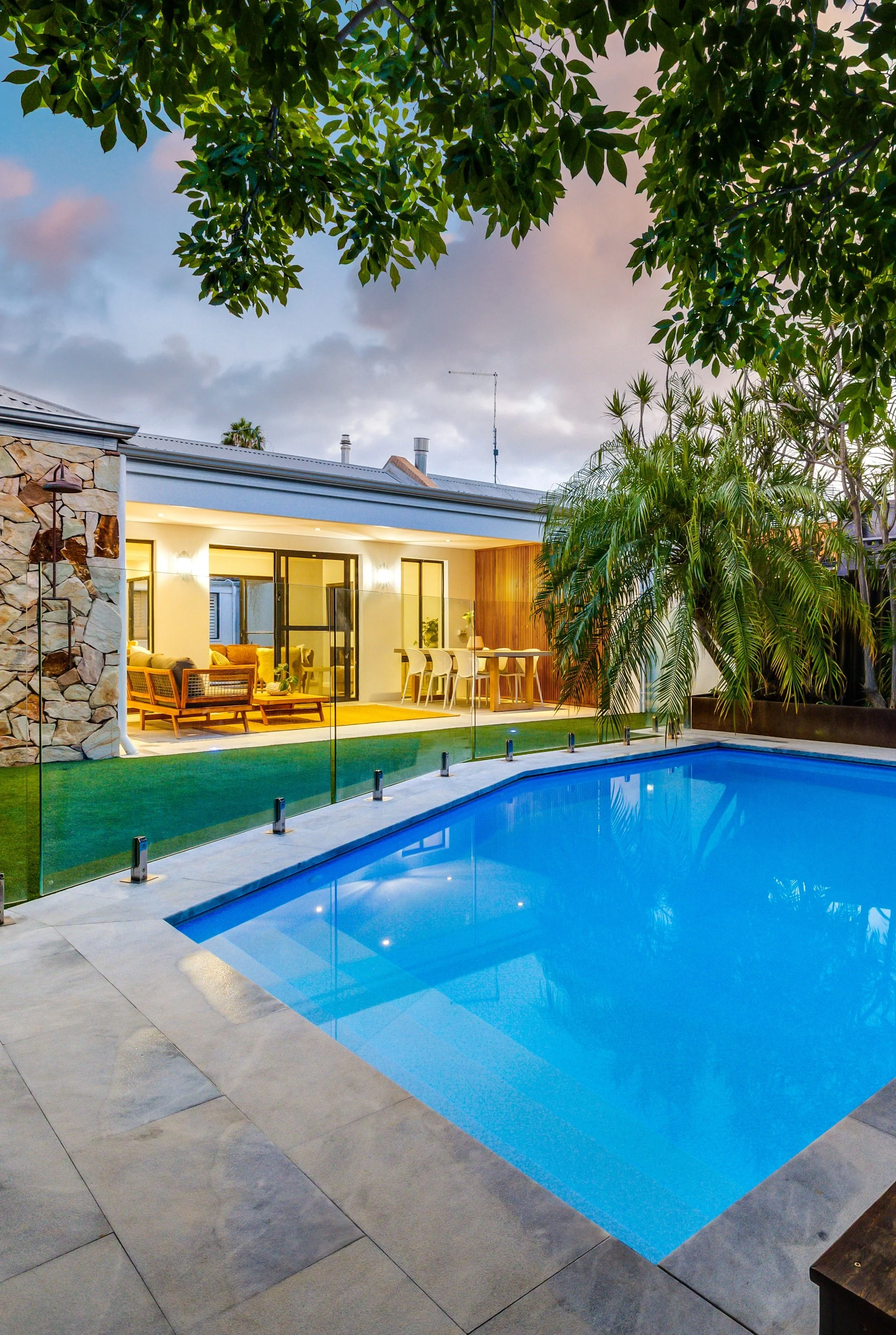 549365_424A Cambridge Street， Floreat-1031-Edit-2.JPG