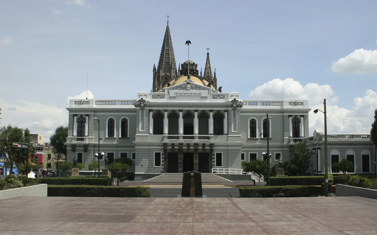 Universidad-de-Guadalajara.jpg