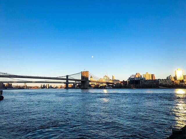 Went outside for 15 minutes yesterday just to catch a glimpse of the sun setting over the Brooklyn Bridge under a full moon. How lucky am I to be close enough to the water that I can walk just a few moments and see this?! It felt overwhelming just to