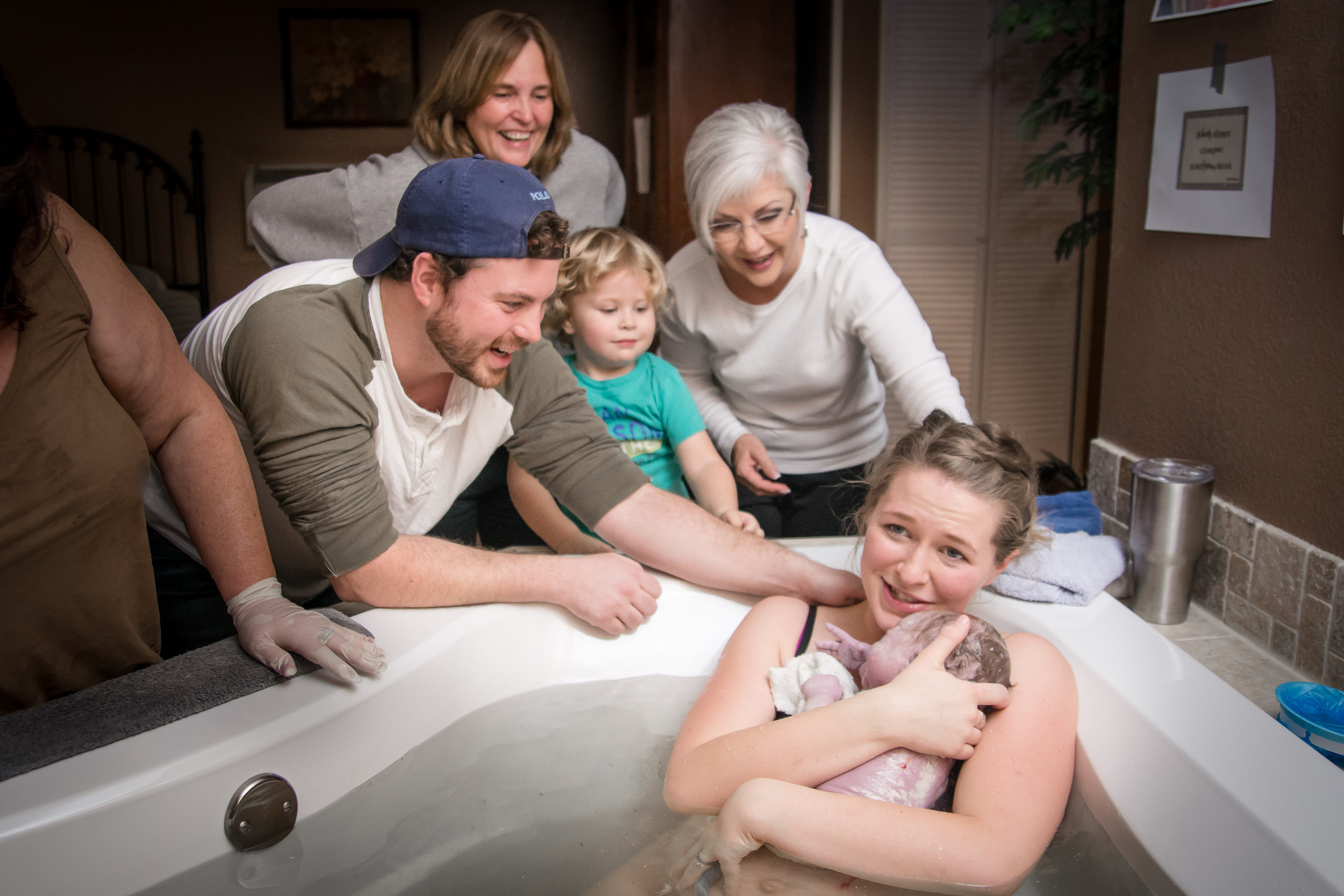 Tulsa-Birth-Center-Water-Birth-Photography-Brittany-Fisher.jpg