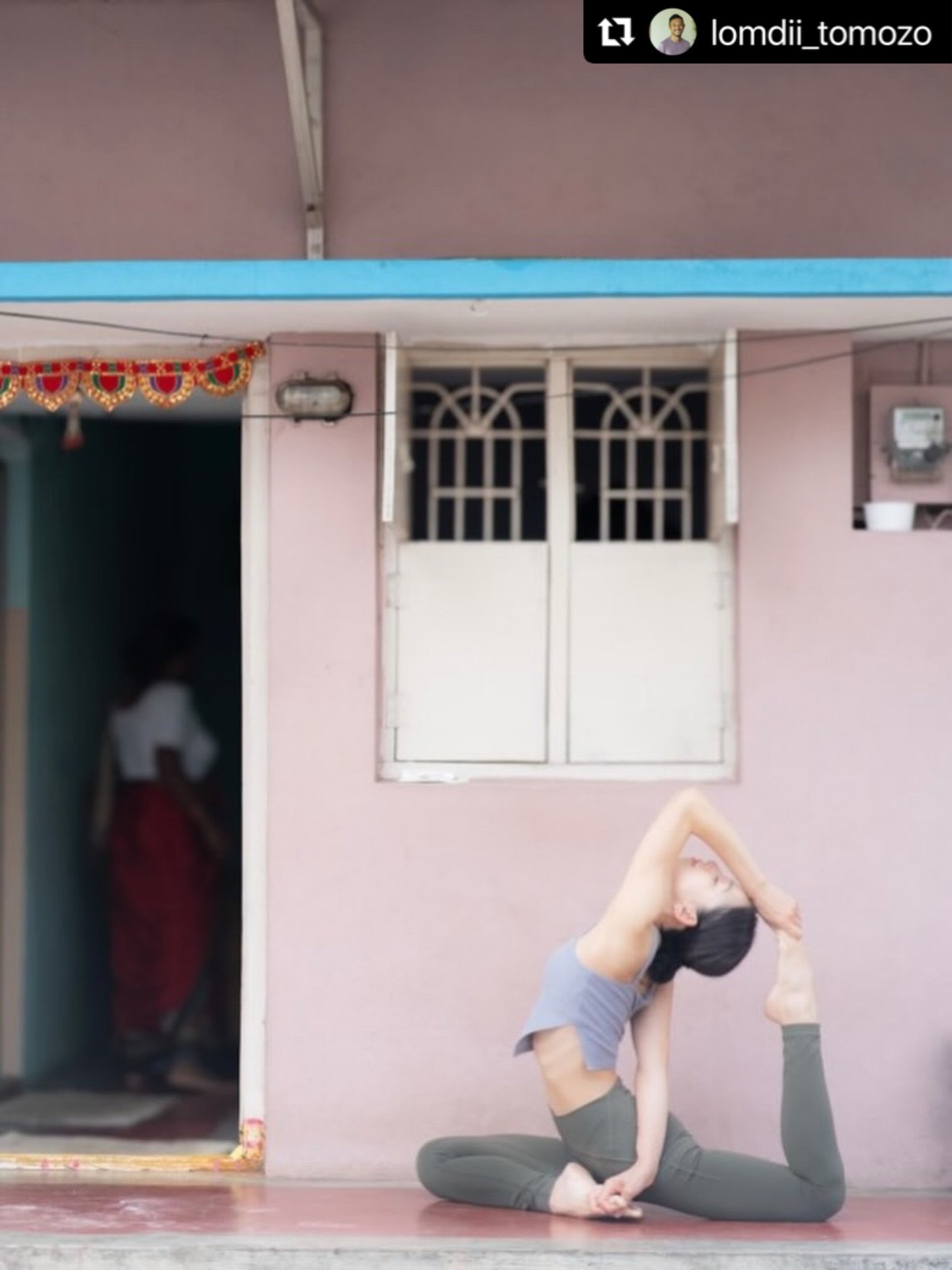 2月に小田原でWSを開催させて頂きます
自身の身体と向き合う事がポーズを知る為の大きな一歩
流派に関係なくご参加頂けます
クラスもランチタイムも皆さんとご一緒出来る事を
楽しみにしています 

#Repost @lomdii_tomozo with @use.repost
・・・
✴︎

yoga雑誌の表紙ポーズや様々な雑誌にも登場する 
大人気のHANAE先生 @hanaetc が2年ぶりロムディに来て下さります！！

アシュタンガヨガ練習生に限らず
日頃ヨガを楽しんでいる方々にとっても
とて