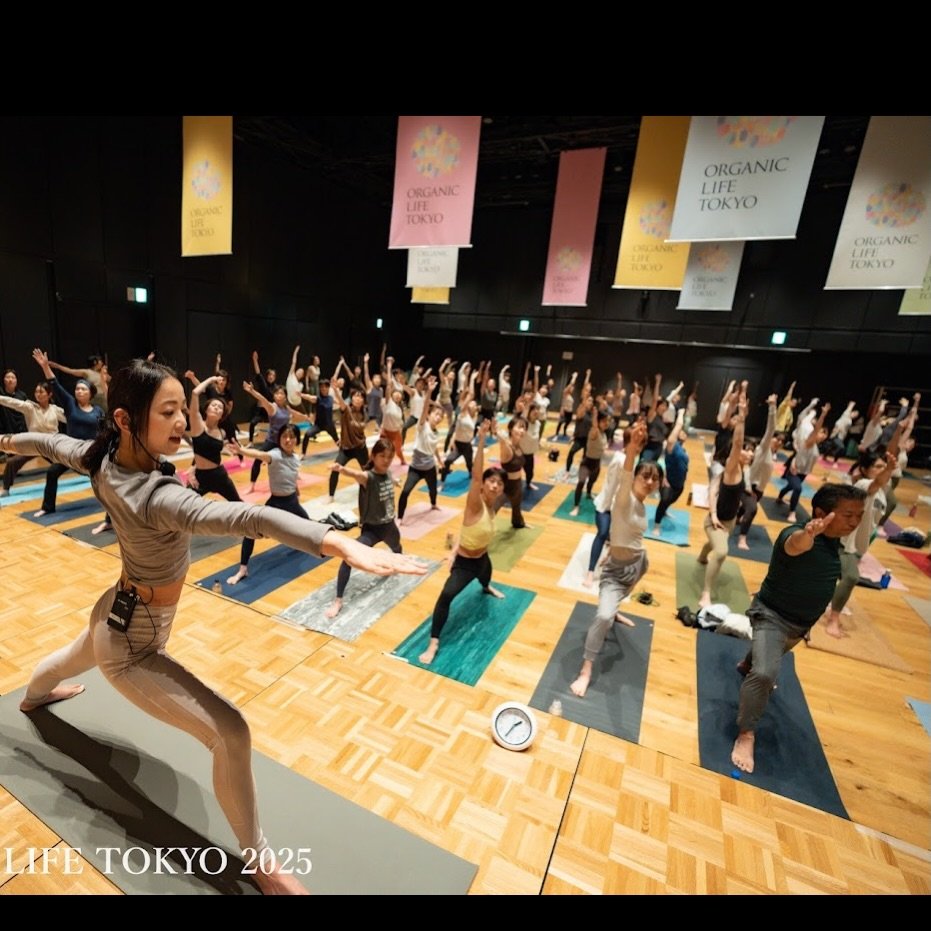 今年も原宿で３日間開催される
@organiclifetokyo 
に講師として登壇させて頂きます

ヨガ界のオールスター感謝祭だの
紅白歌合戦だの上手い事言う若者の前振りに
姉さんは&hellip;
「じゃそれで！」しか言えませんが笑
ほんとそんな見逃すと後悔する大集結な楽しいイベント
なのは間違いありません

yoginiの初表紙後、
急に色んな仕事の幅が増え今も変わらず沢山のチャンスを
頂き続けてから10年が経ちました
いつも本当にありがとうございます

オールレベルのビックイベントにおい