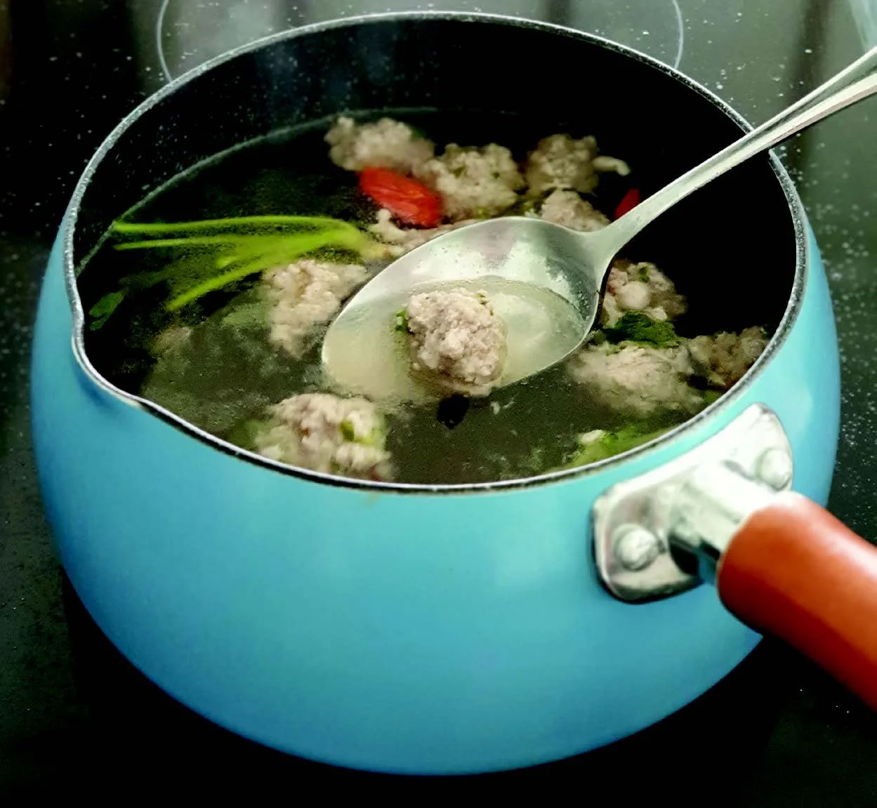 Preserved Plum Soup (suān méi tāng – 酸梅汤)