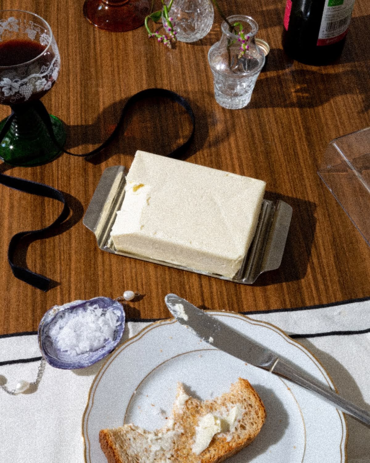 Article example 4 test. Butter