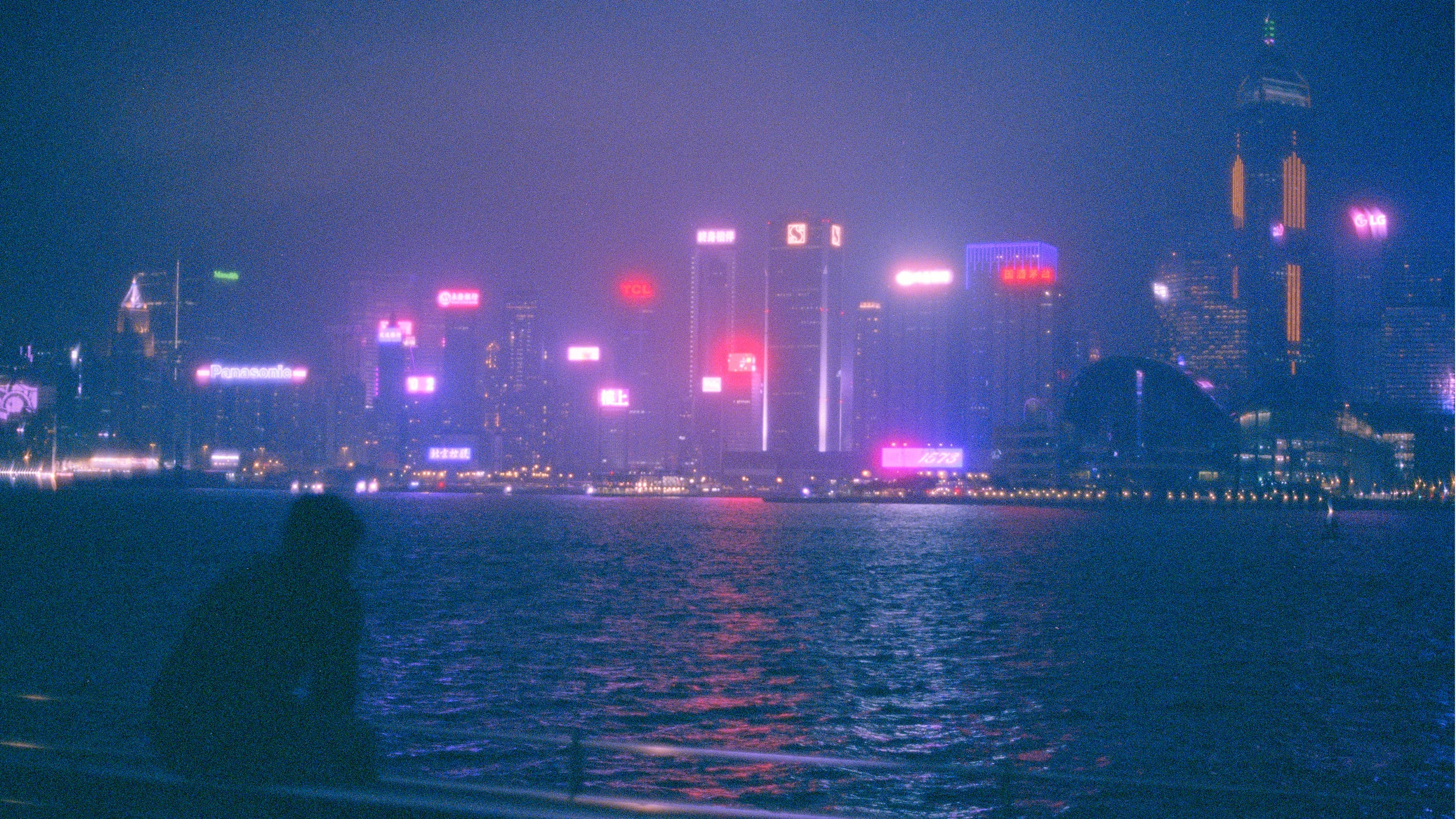 CineStill800_HK_2-7.jpg