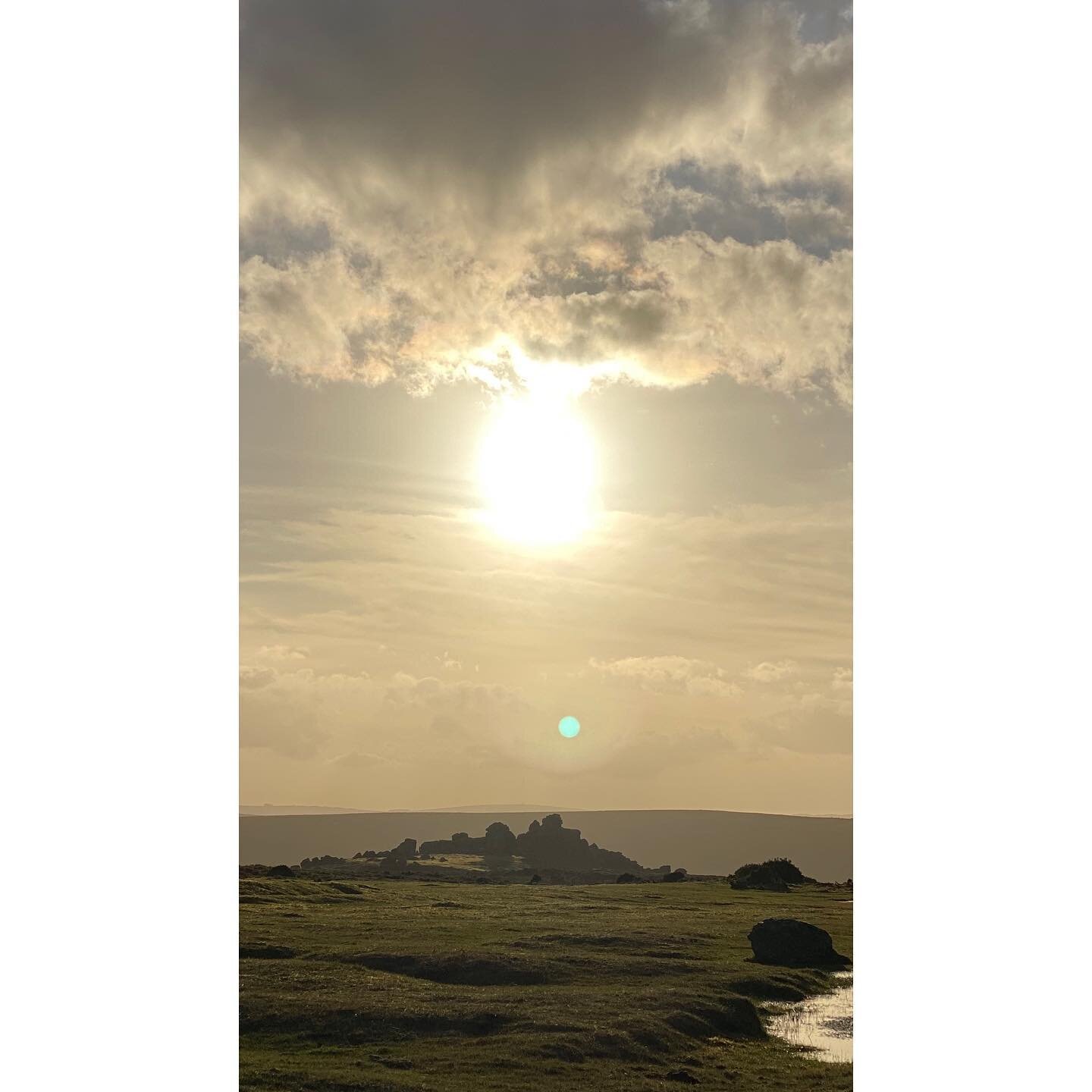 At Bonehill Rocks there are two car parks. The main, larger one, is slightly down hill of the Tor and needs a river crossing and an unseemly uphill slog for tourists to access the boulders. The smaller, slightly nearer one, is called The Climbers Car