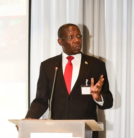 EA18 Geoffrey Odundo.jpg