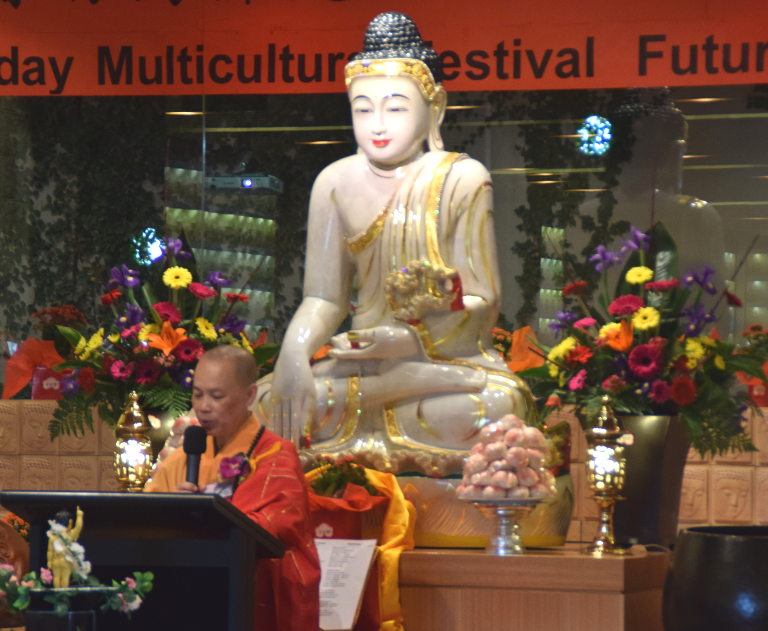 Venerable Man Shin, Abbess of Fo Guang Shan Buddhist Temple NZ, addressing the gathering
