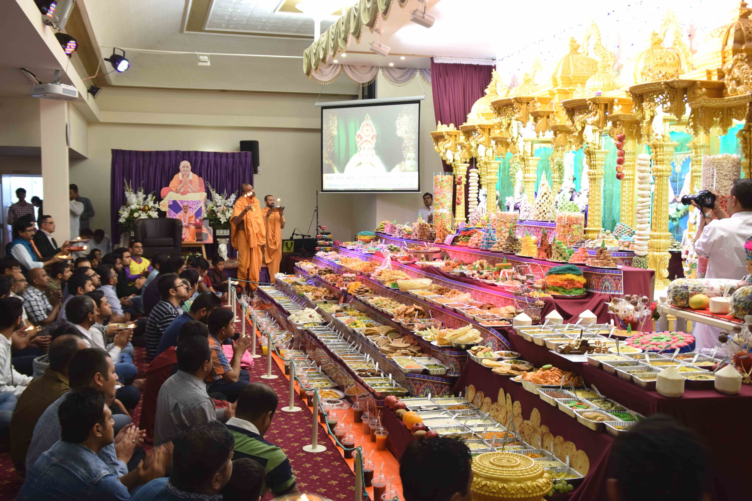 Paramchintan Swami and Adarshmuni Swami at the BAPS Shri Swaminarayan Mandir, Christchurch, Diwali and Annakut celebrations