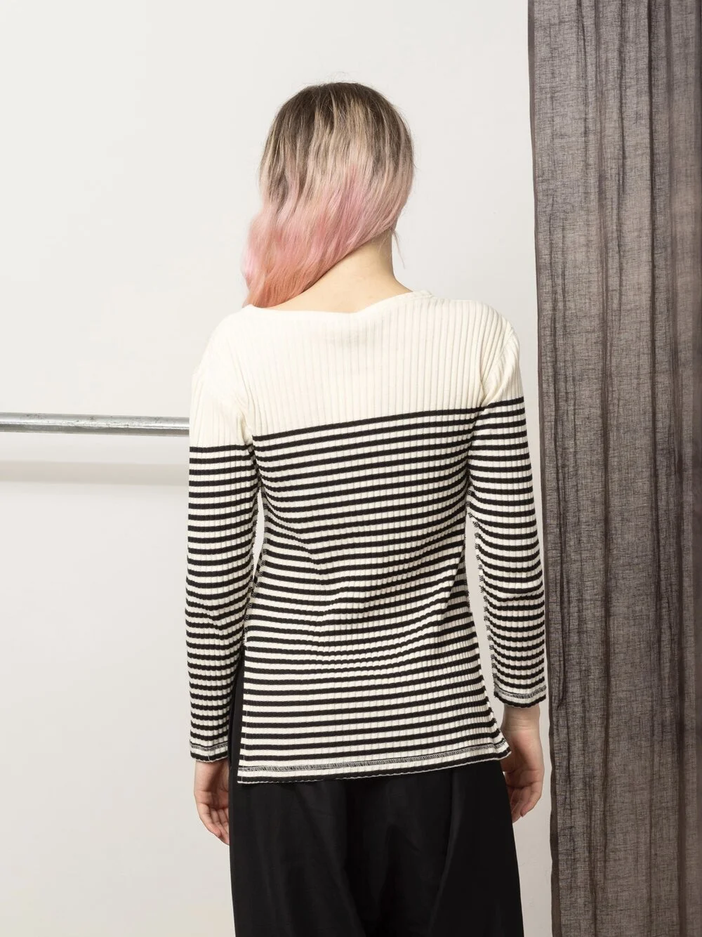 B8522D72-F366-4E7C-A191-386679D33BB3