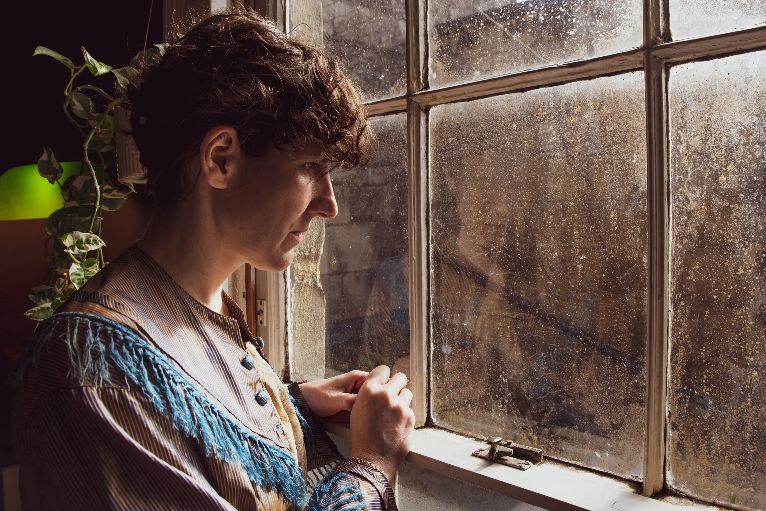 Antonia White as Bella Manningham