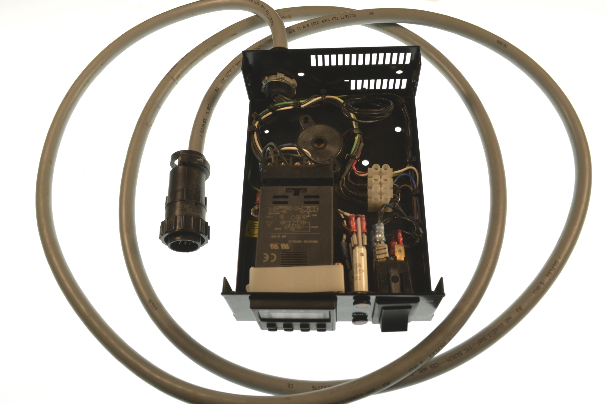 box with cable.jpg