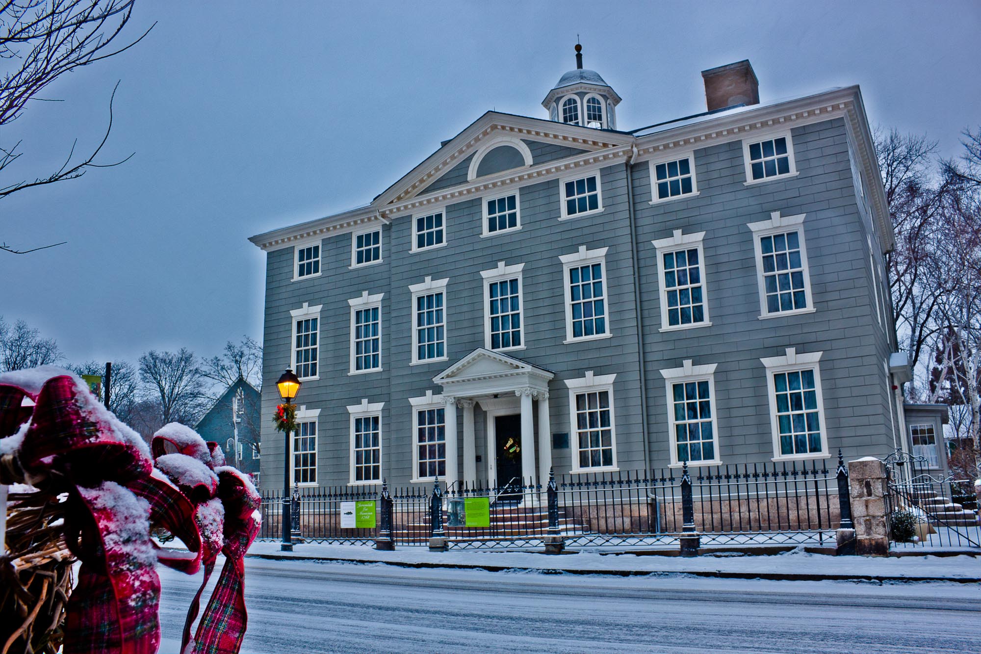 Lee Mansion Snowstorm