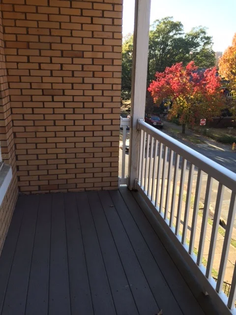 Petite balcony.jpg
