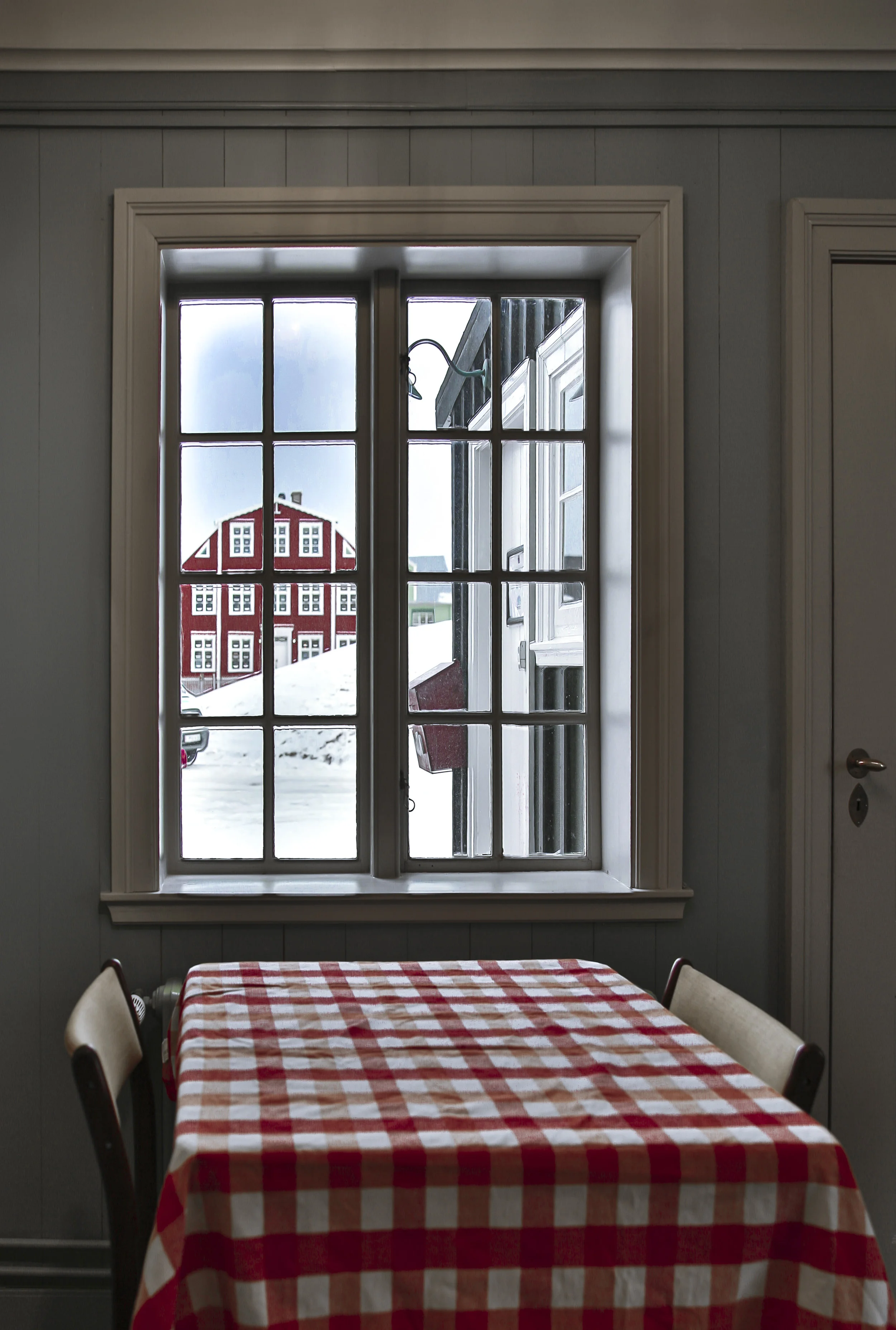 Annette_Solakgolu_Hotel Eglisen.jpg