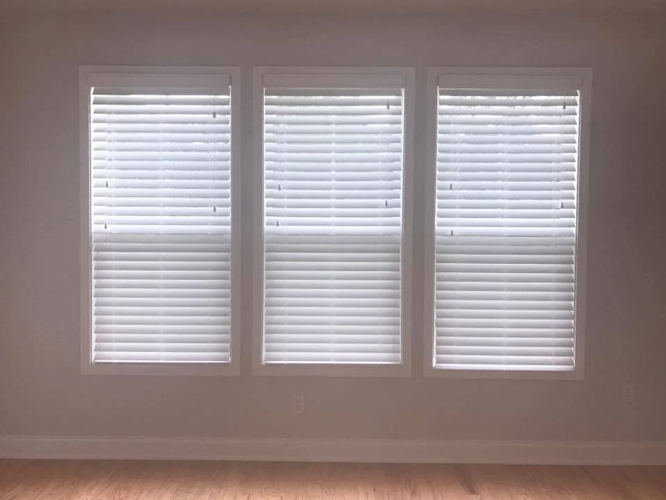 2 1/2" Faux Wood Blinds