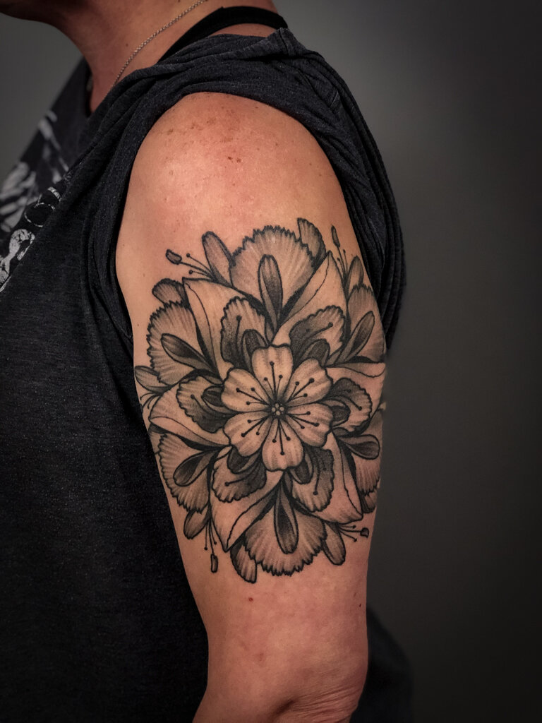 floral mandala blackwork tattoo 1