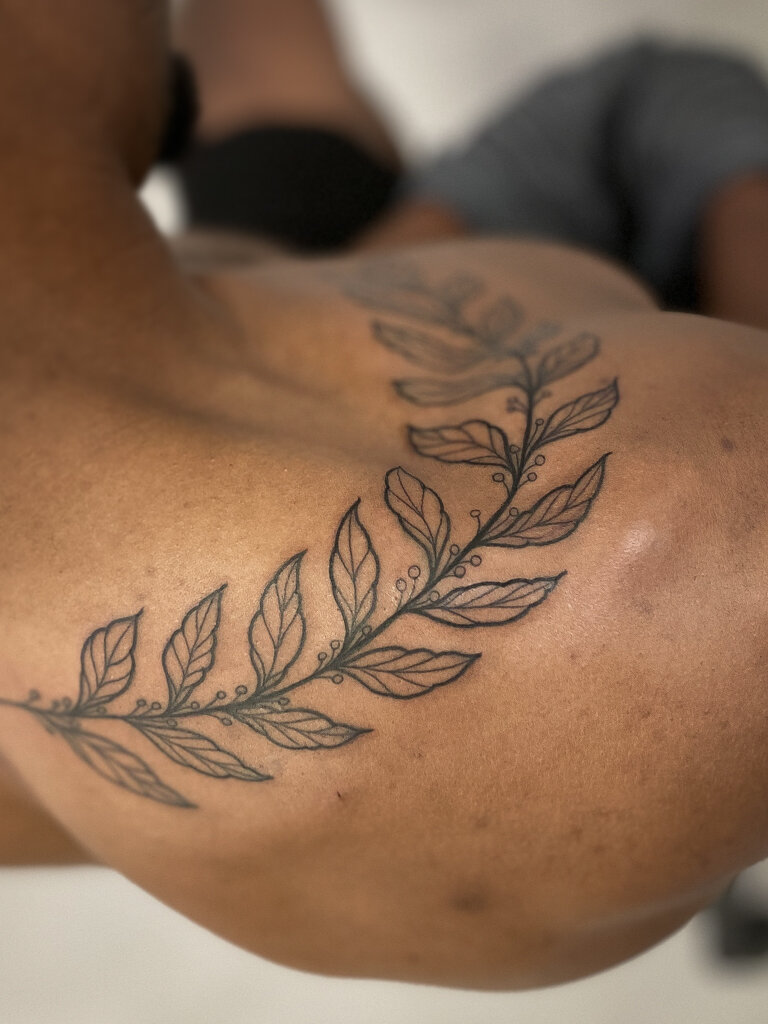 Blackwork Laurel Leaf Tattoo 1