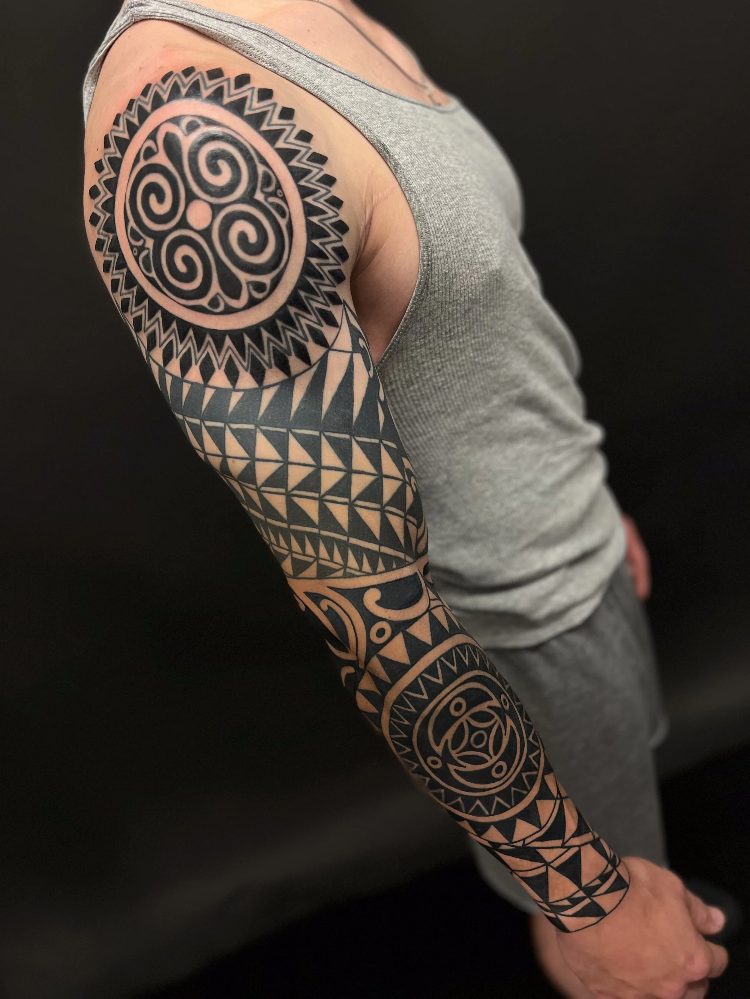 Geometric Tribal Mandala Pattern Sleeve.jpg
