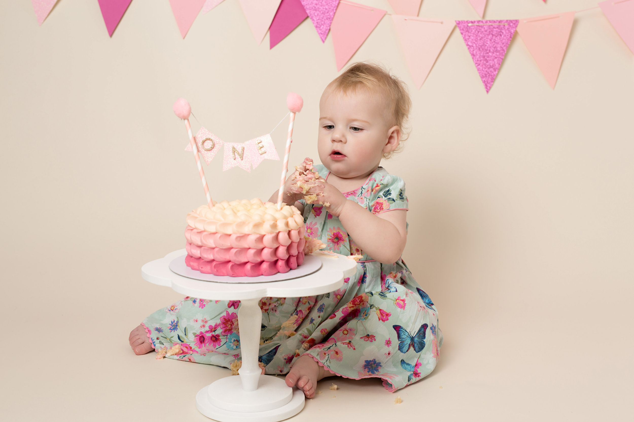 Cake smash and splash photographer, Somerset, Devon.jpg