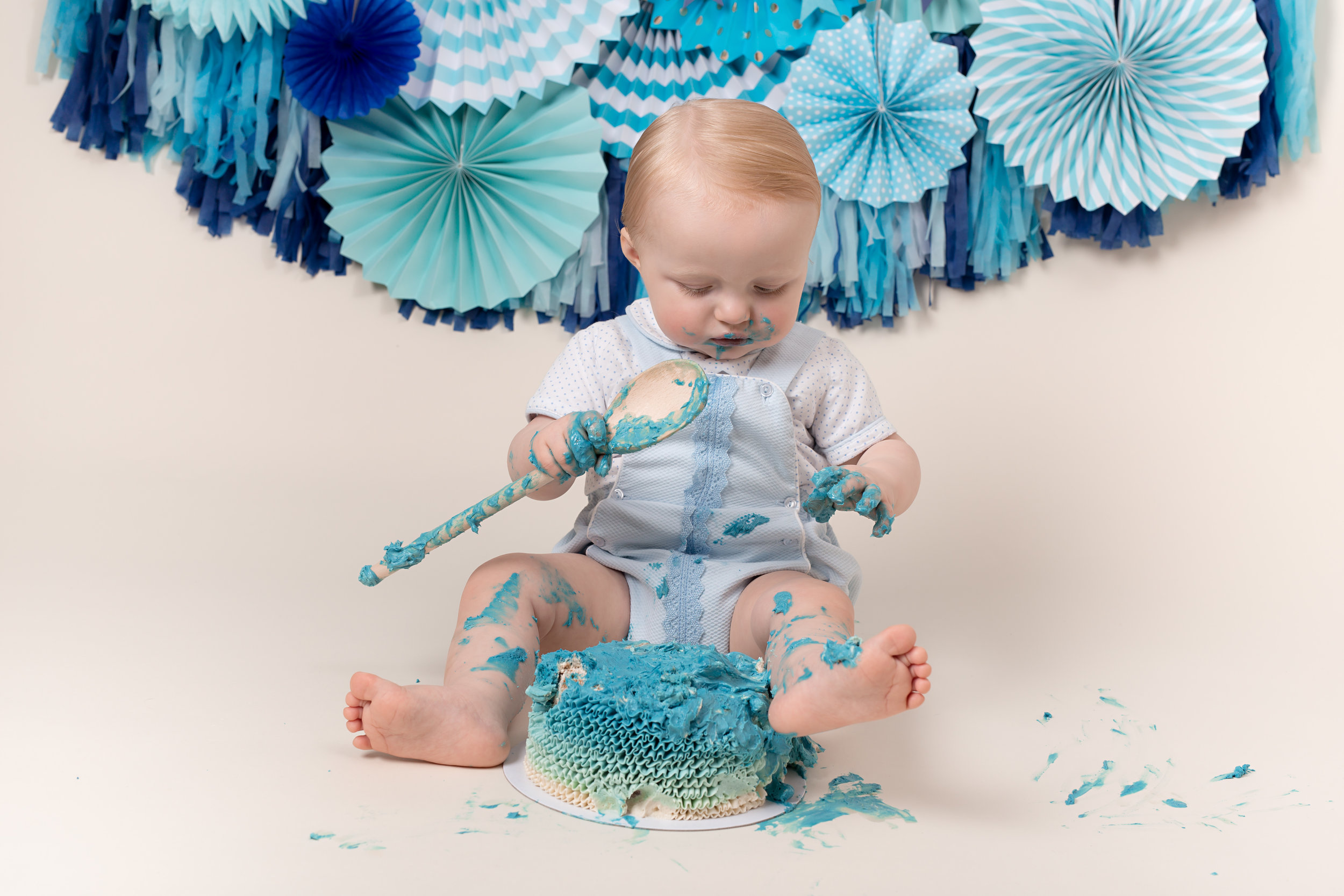 Karen Kimmins Photography - Cake smash photographer..jpg