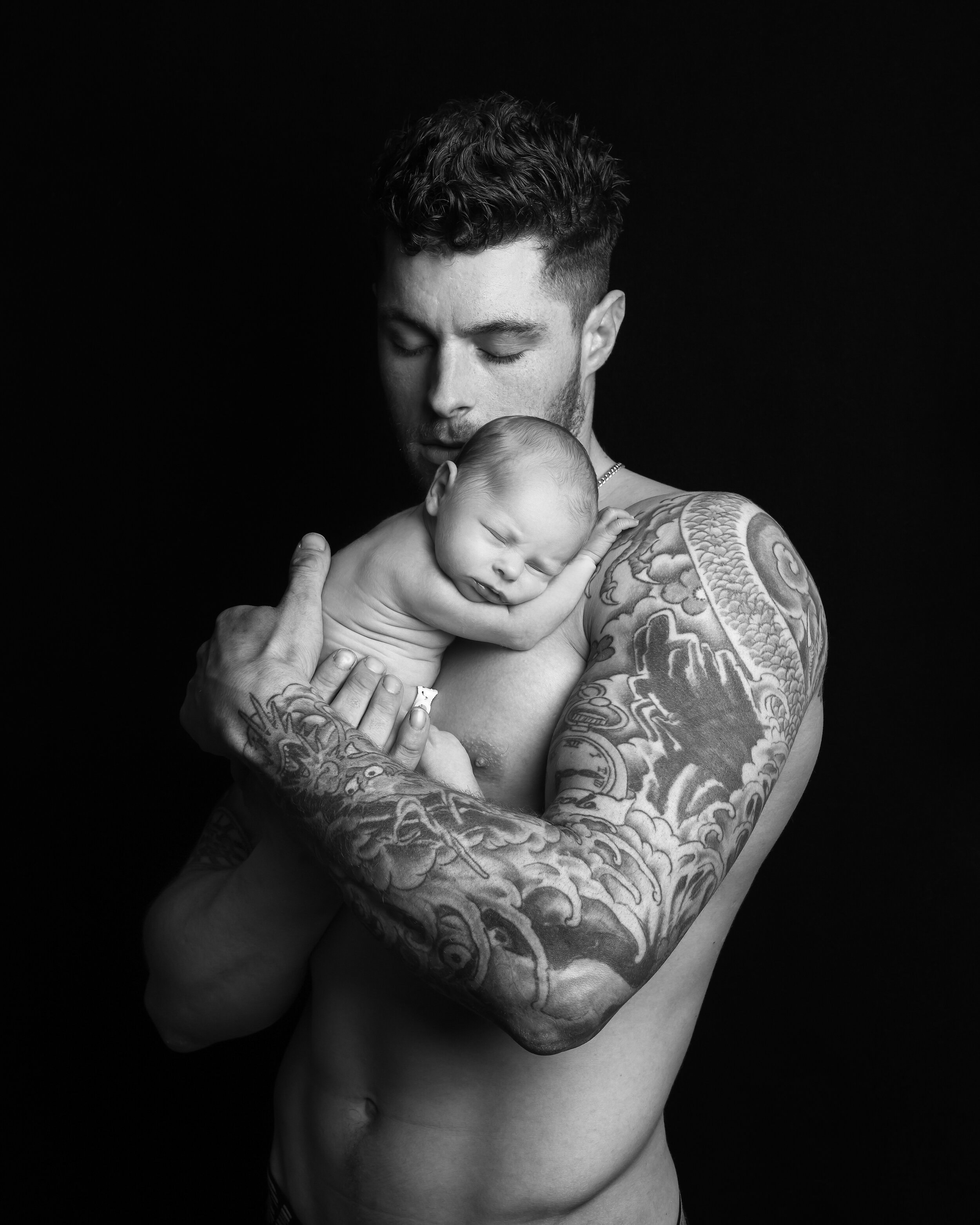 Tattooed Dad and Newborn.Karen Kimmins newborn Photography. jpg.jpg
