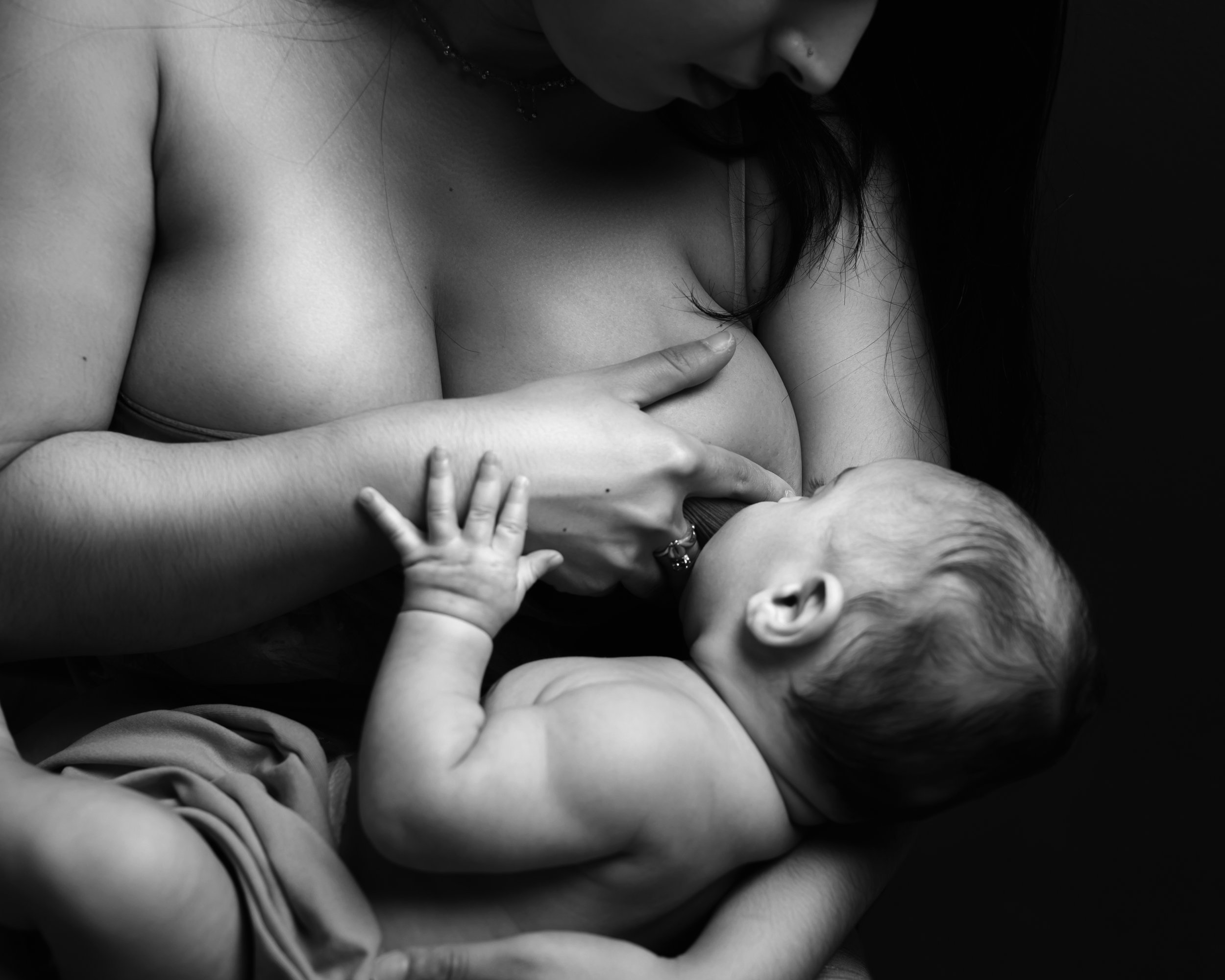 Breastfeeding celebration - karen Kimmins Newborn Phootgraphy, Wellington, Taunton, Somerset, Devon. .jpg